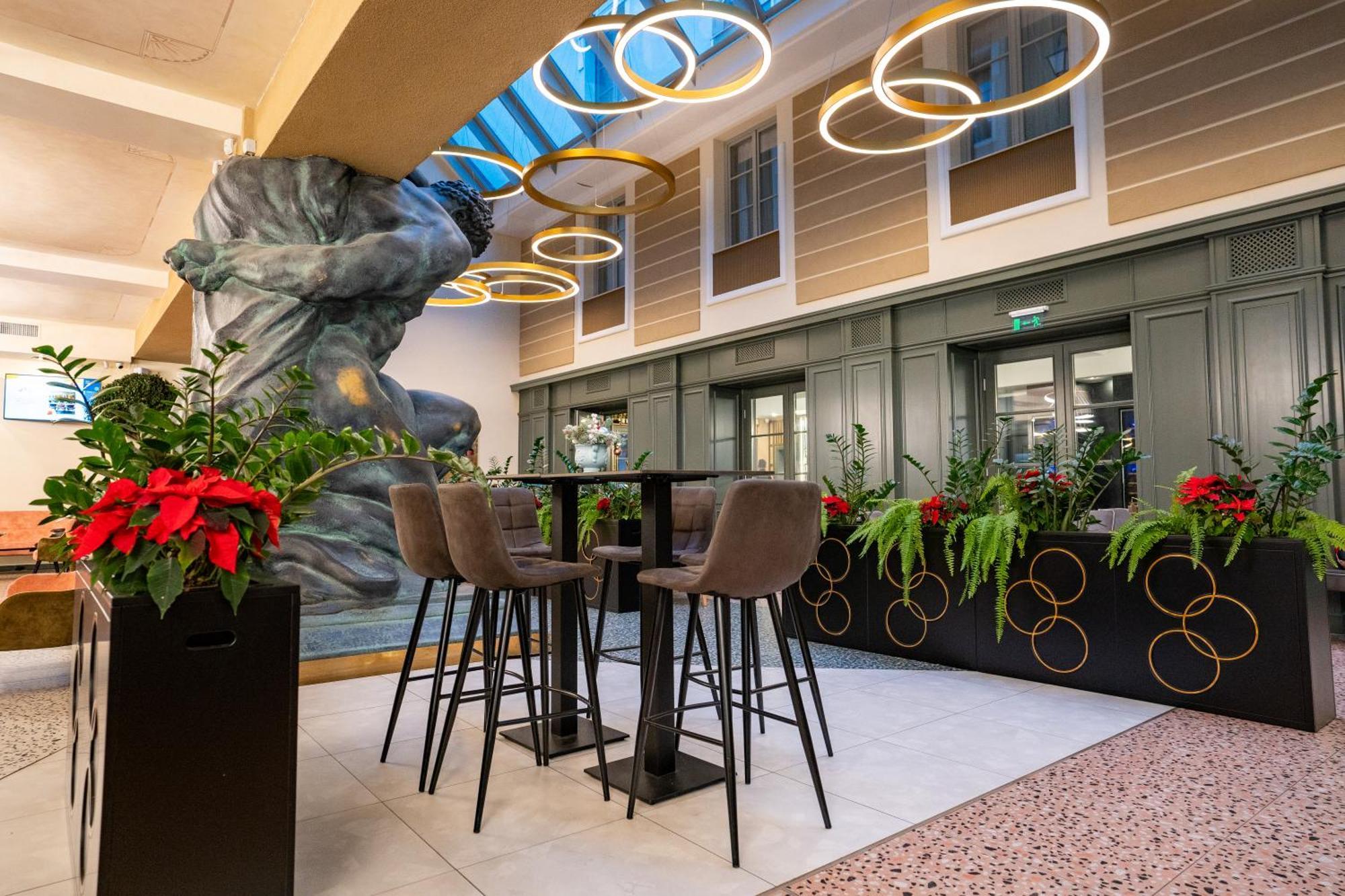 Atlas Hotel Timisoara Luaran gambar