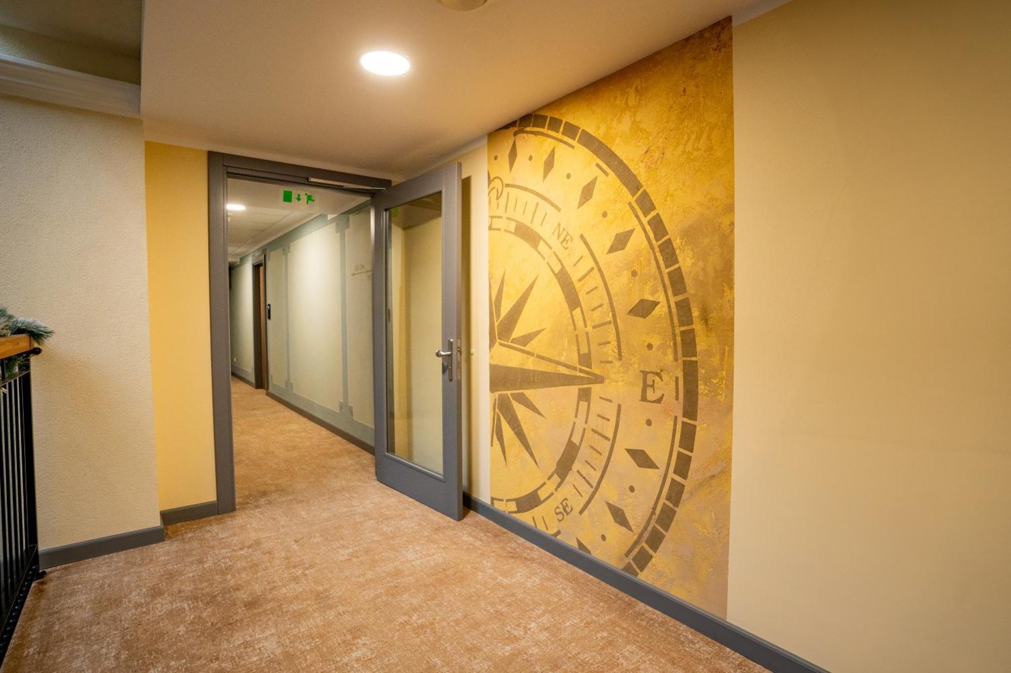 Atlas Hotel Timisoara Luaran gambar
