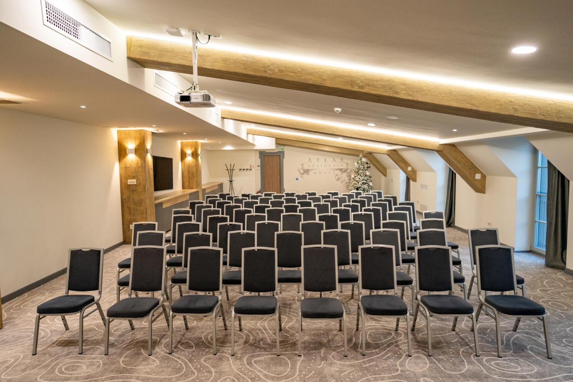 Atlas Hotel Timisoara Luaran gambar