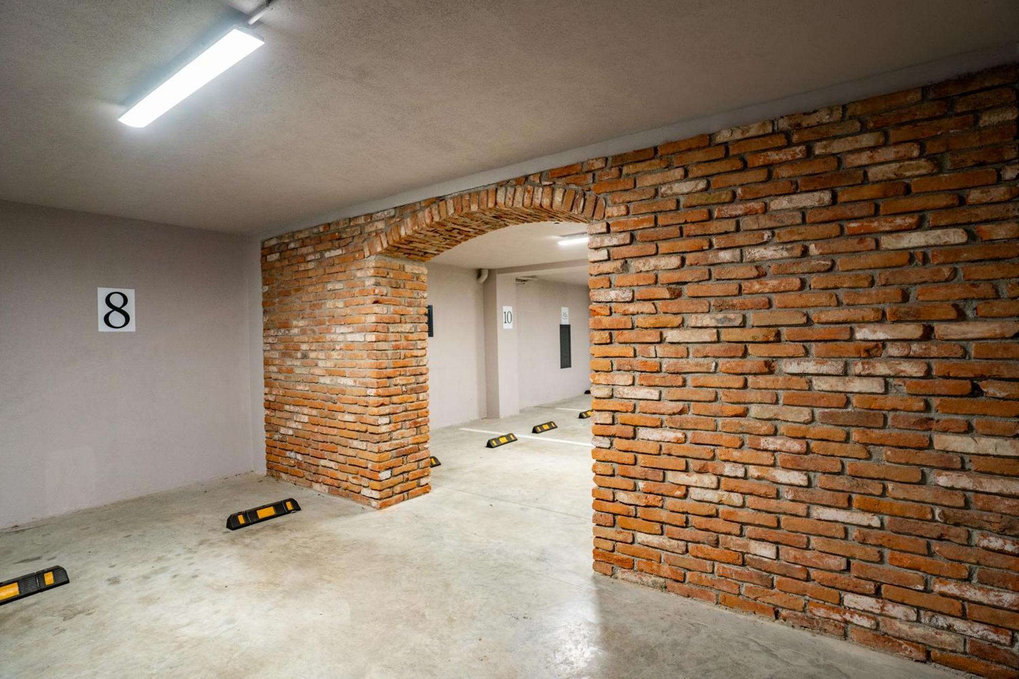 Atlas Hotel Timisoara Luaran gambar