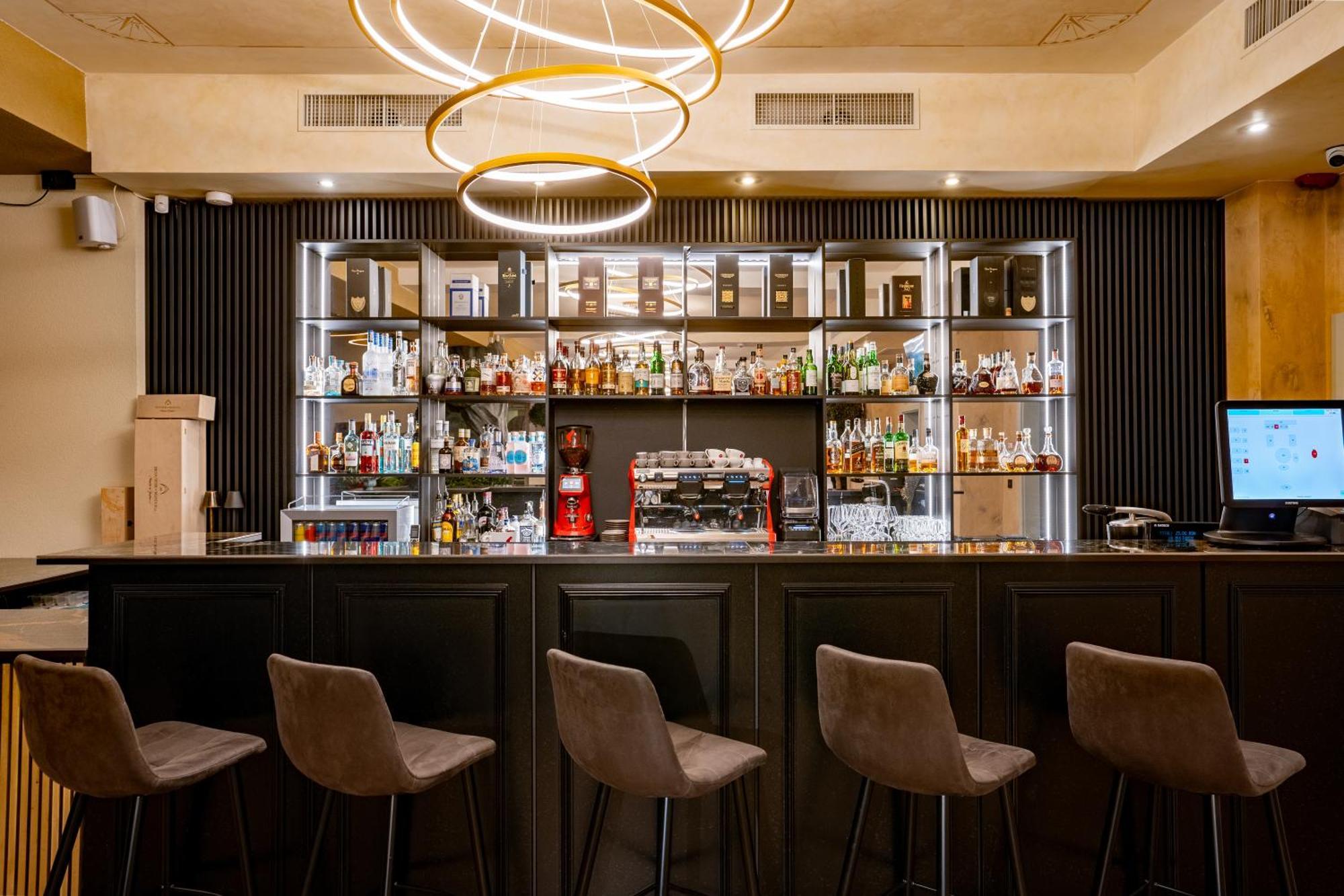 Atlas Hotel Timisoara Luaran gambar