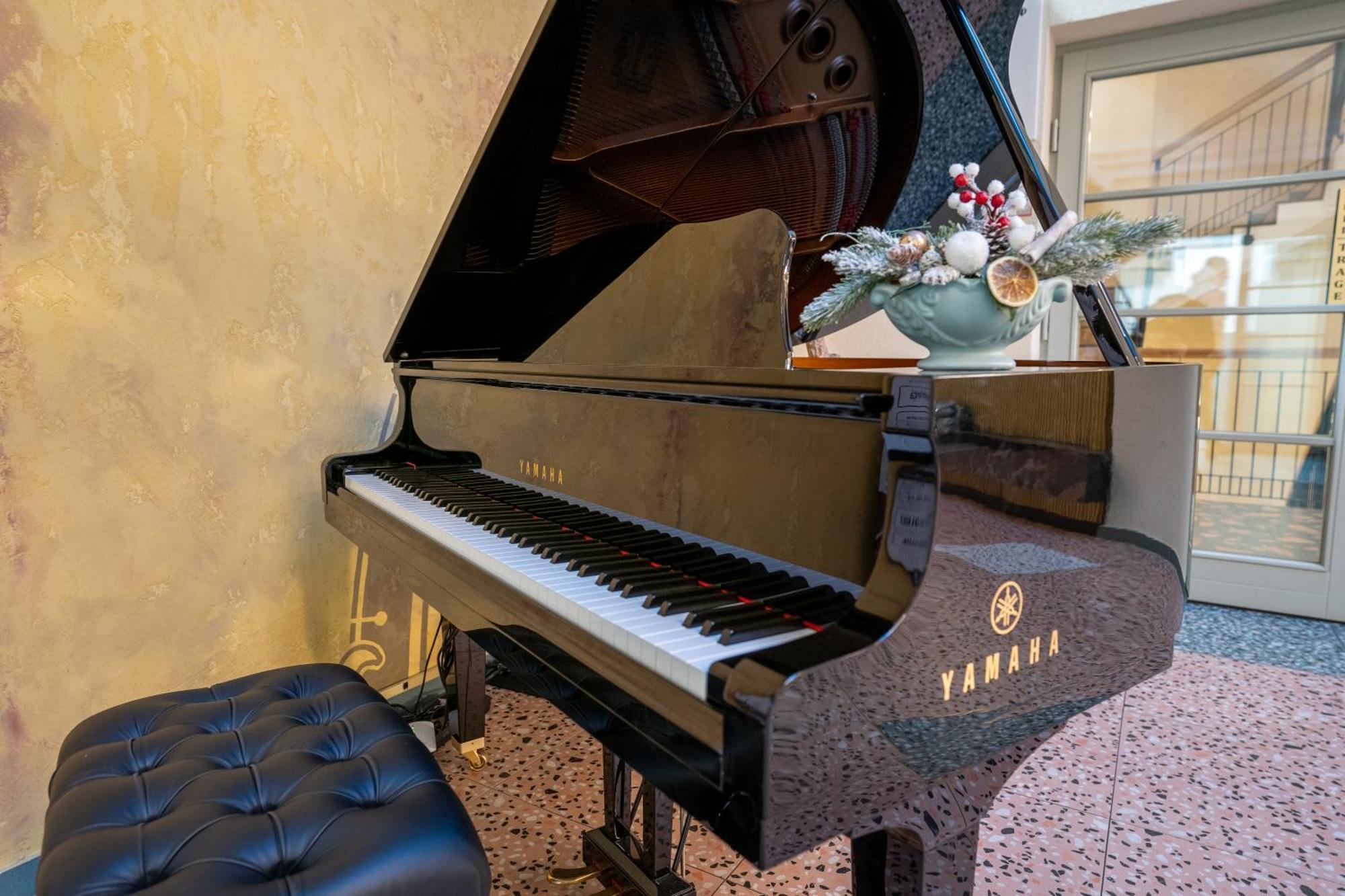 Atlas Hotel Timisoara Luaran gambar