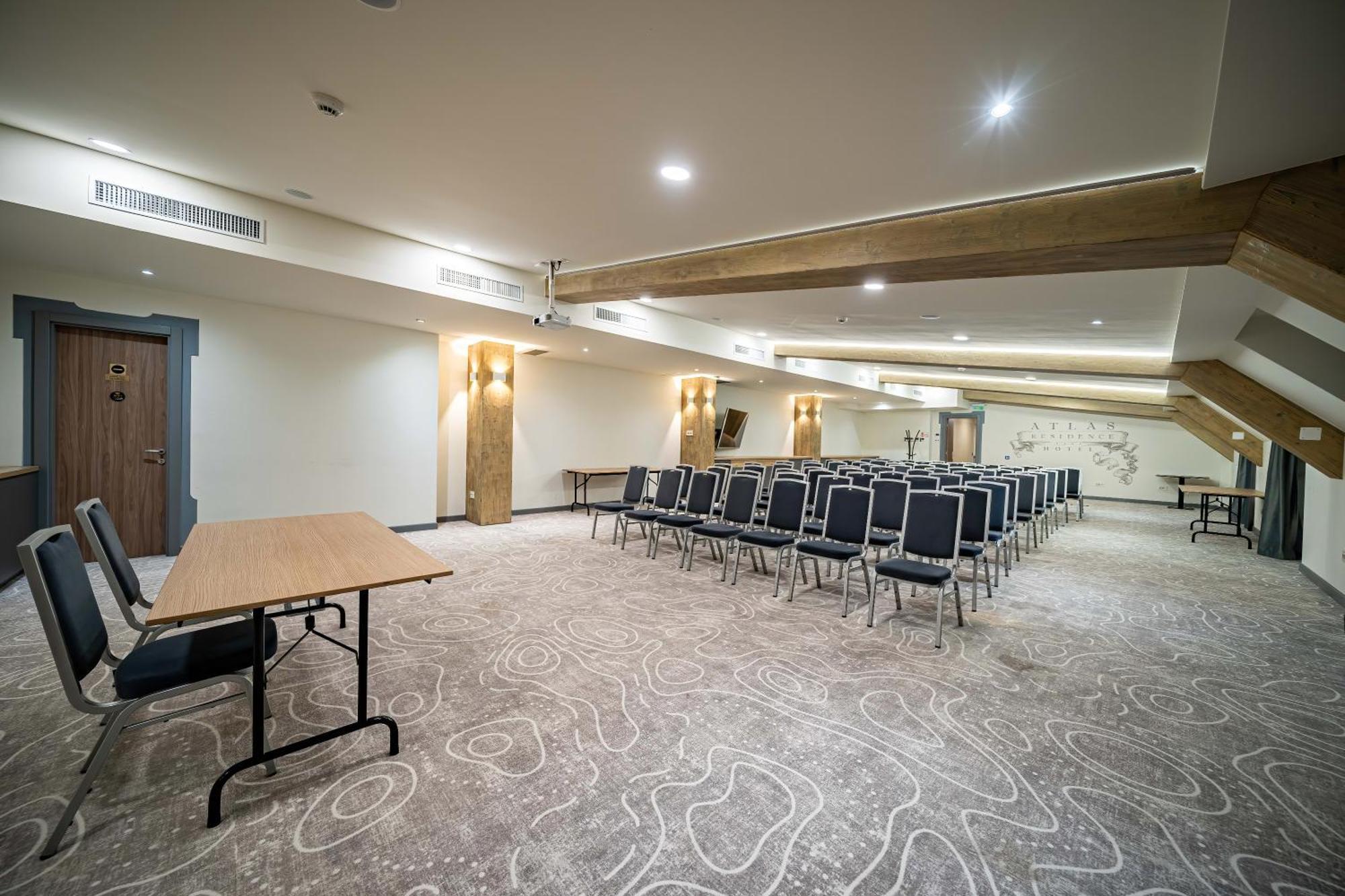 Atlas Hotel Timisoara Luaran gambar