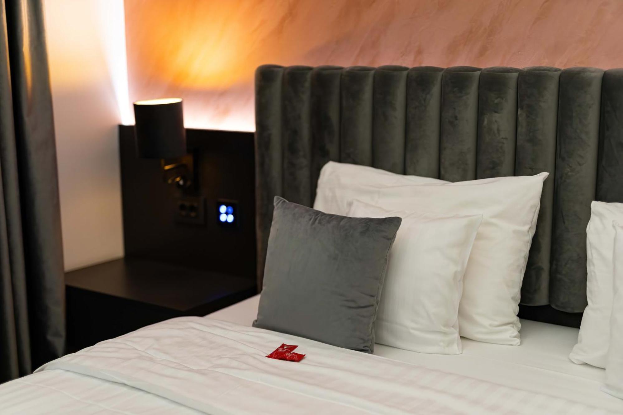 Atlas Hotel Timisoara Luaran gambar