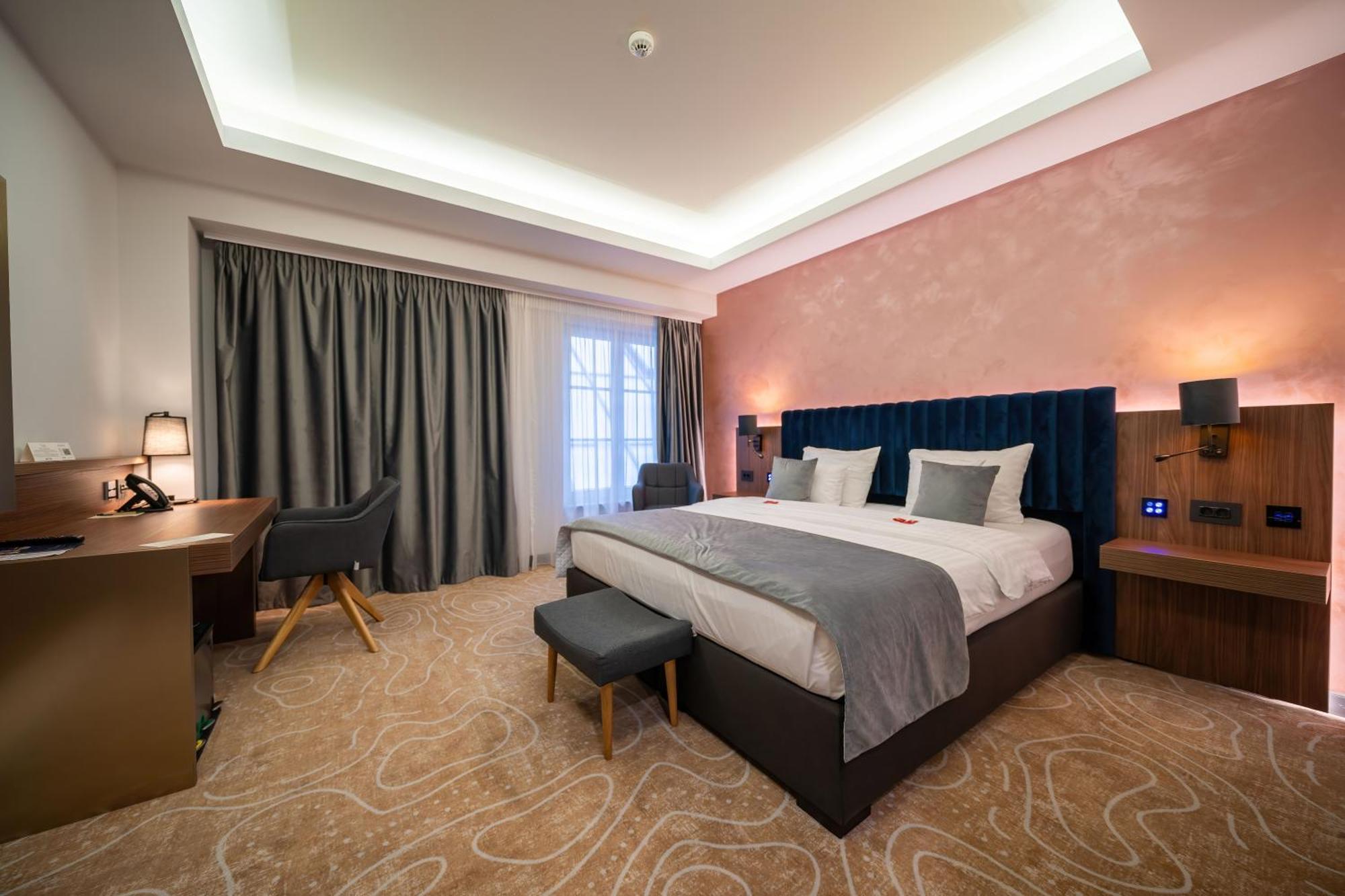 Atlas Hotel Timisoara Luaran gambar